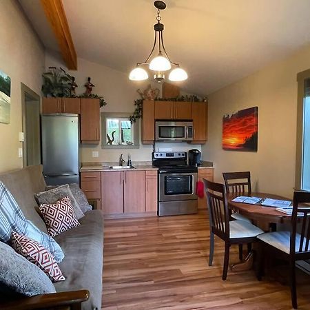 Cozy Corner Cottage Port Renfrew Luaran gambar